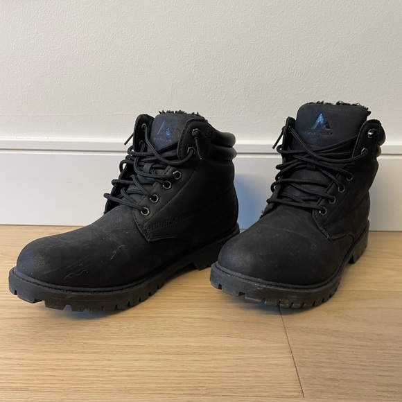 McKinley winter Boot Sz 8 - Picture 3 of 5